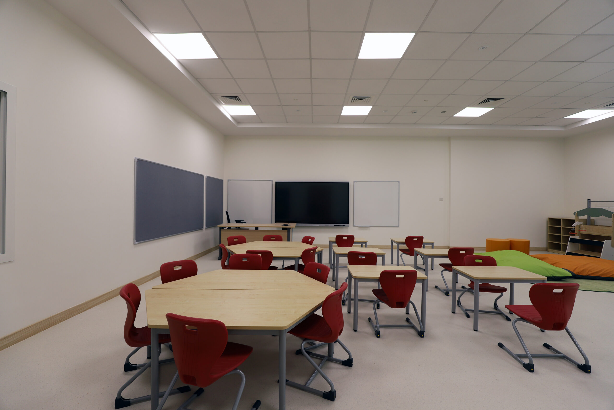 Construction of Al Forsan Kg School